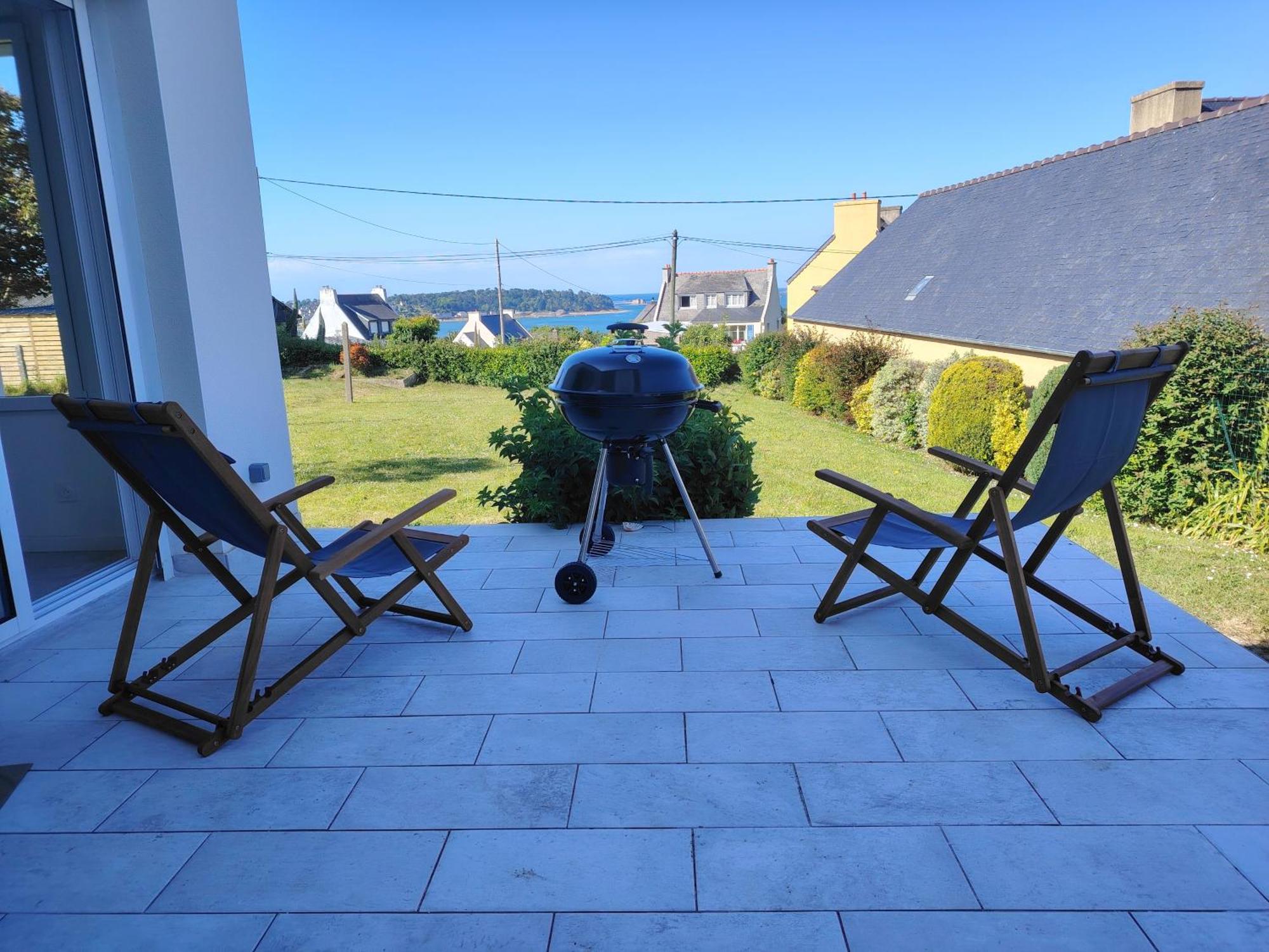 Maison Vue Sur Mer Avec Jardin Carantec Exteriör bild