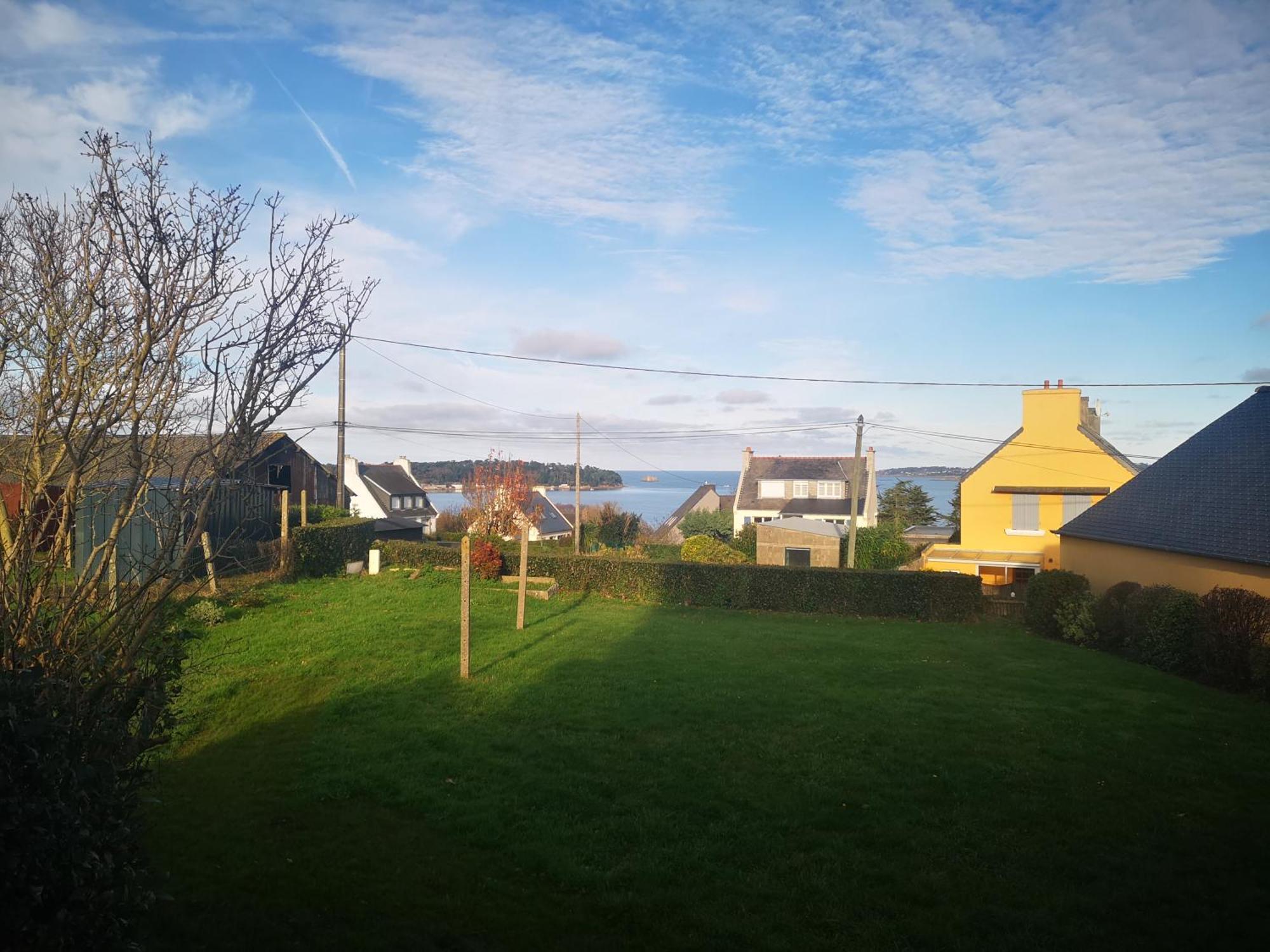 Maison Vue Sur Mer Avec Jardin Carantec Exteriör bild